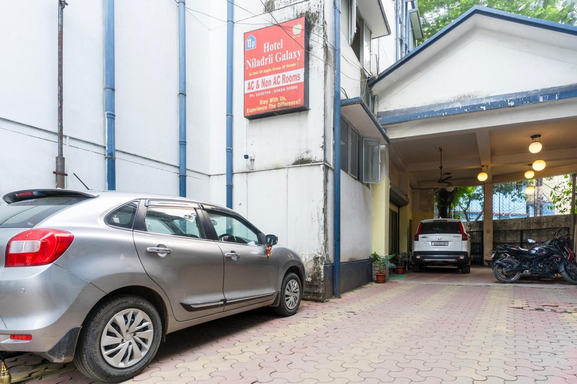 Hotel Niladrii Galaxy Shiliguri Exterior foto